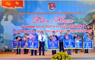 Liên hoan các nhóm tuyên truyền ca khúc cách mạng cụm các tỉnh Tây Bắc năm 2015